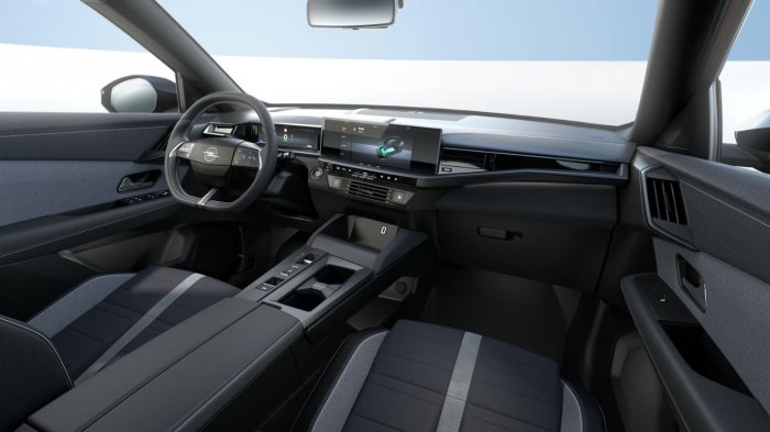 Opel Grandland 73kWh (213 Hp) na operativní leasing za 11724 Kč/měs.
