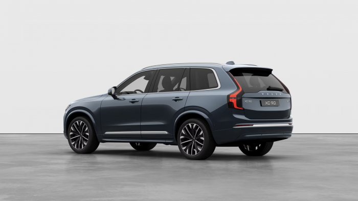 Volvo XC90 B5 (250 Hp) AWD Mild hybrid Aut na operativní leasing za 23633 Kč/měs.