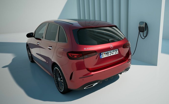 Mercedes-Benz Třída B B 180d (116 Hp) 8G-DCT na prodej za 660331 Kč