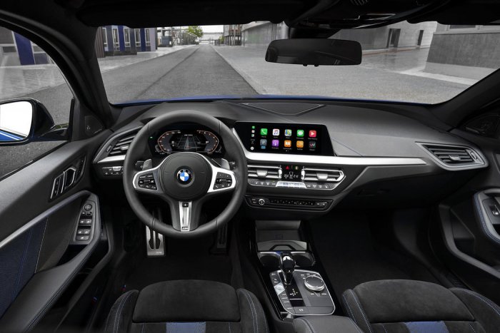 BMW Řada 1 118i (140 Hp) Steptronic na prodej za 587902 Kč