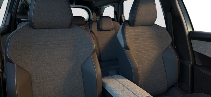 Peugeot 3008 1.2 hybrid (145 Hp) e-DSC6 na operativní leasing za 7475 Kč/měs.
