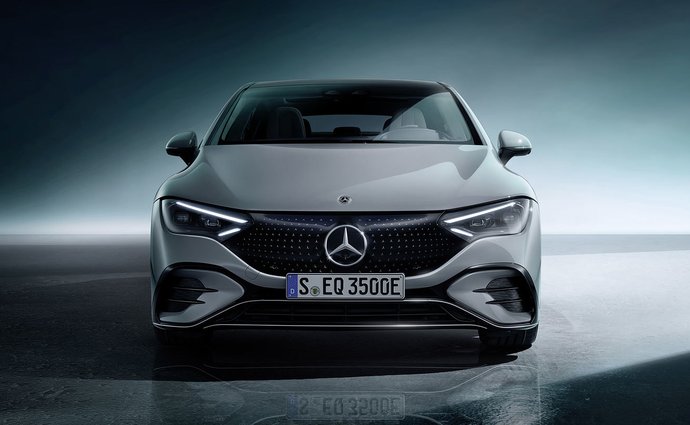 Mercedes-Benz EQE AMG EQE 43 100 kWh (476 Hp) 4MATIC na prodej za 2235350 Kč