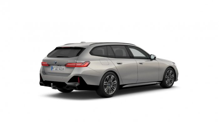 BMW Řada 5 540d (303 Hp) xDrive na operativní leasing za 16999 Kč/měs.