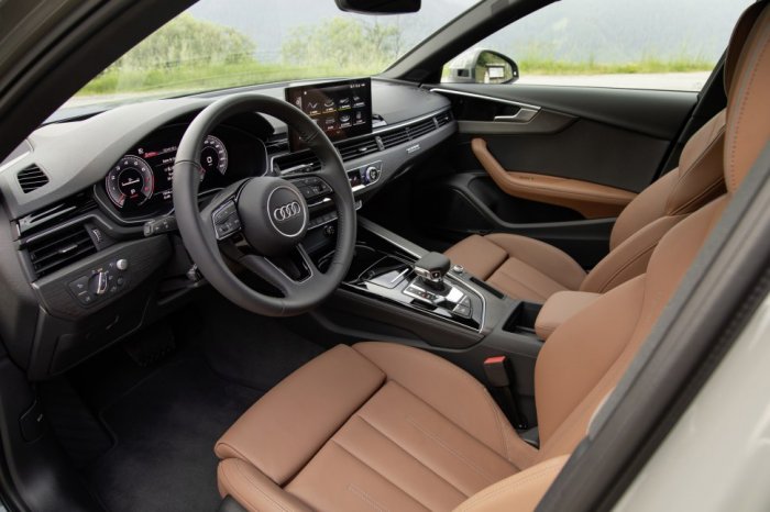 Audi A4 50 TDI V6 (286 Hp) quattro Tiptronic na prodej za 1032424 Kč