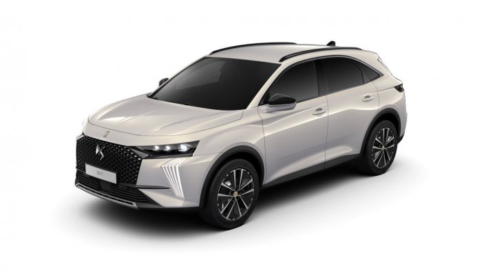 DS 7 1.5 BlueHDi (130 Hp) EAT8 na operativní leasing za 12662 Kč/měs.