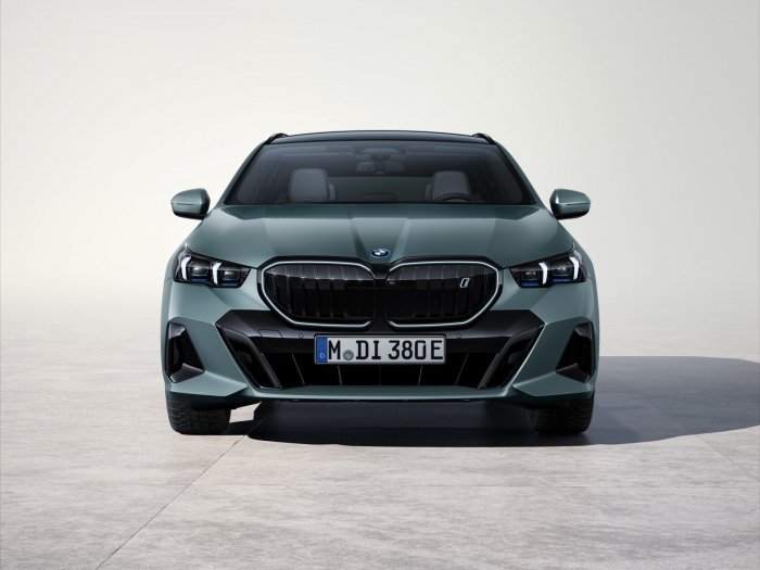 BMW i5 I5 M60 (601 Hp) xDrive Touring na prodej za 2019888 Kč