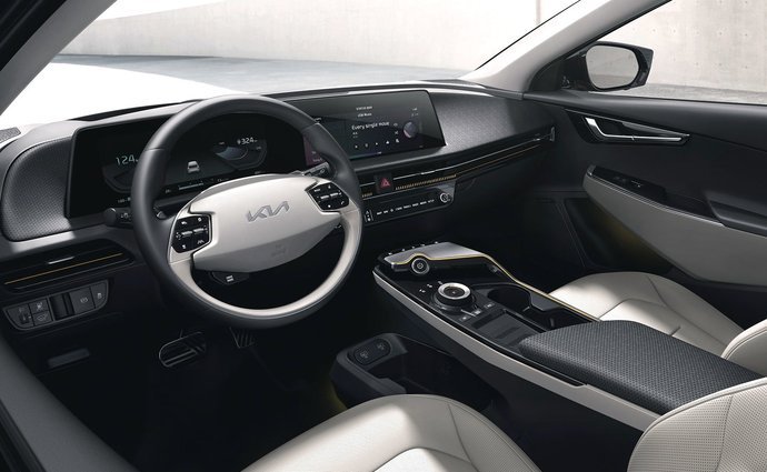 Kia EV6 GT Long Range 77.4 kWh (585 Hp) AWD na prodej za 1553988 Kč