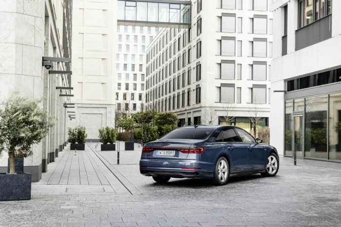 Audi A8 60 TFSI e (340 Hp) quattro na prodej za 2272485 Kč