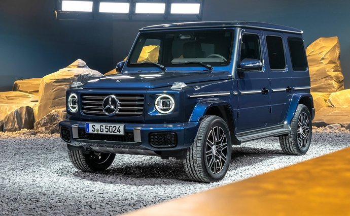 Mercedes-Benz Třída G G 500 (449 Hp) Mild Hybrid 4MATIC 9G-TRONIC na prodej za 2714669 Kč