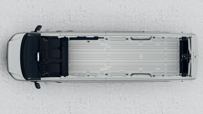 Volkswagen Crafter 2.0 TDI skříň 35 dlouhý rozvor s převisem (140 Hp) Aut na operativní leasing za 15568 Kč/měs.