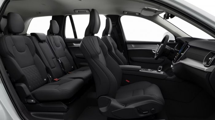 Volvo XC90 B5 (250 Hp) AWD Mild hybrid Aut na operativní leasing za 18894 Kč/měs.