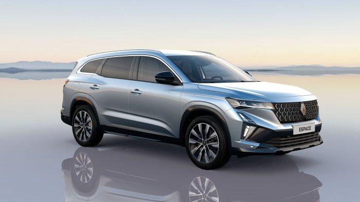 Renault Espace 1.2 E-TECH (200 Hp) Full Hybrid Multi-Mode 7 Seat na operativní leasing za 9731 Kč/měs.