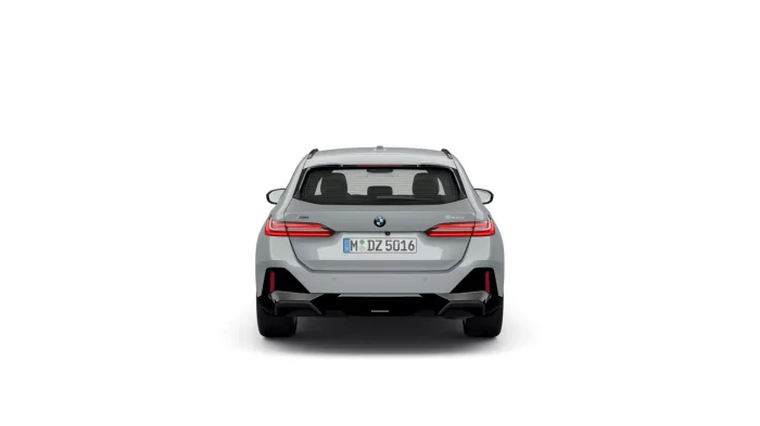 BMW Řada 5 540d (303 Hp) xDrive na operativní leasing za 15199 Kč/měs.