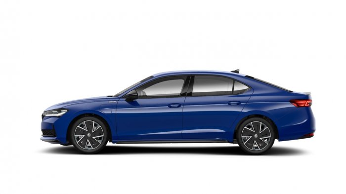 Škoda Superb 1,5 TSI iV (204 Hp) PHEV na operativní leasing za 9893 Kč/měs.