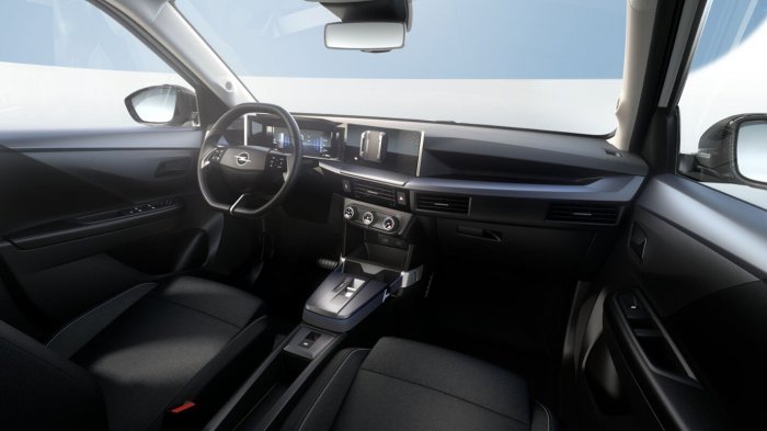 Opel Frontera 1.2 (110 Hp) eDCT na operativní leasing za 6031 Kč/měs.