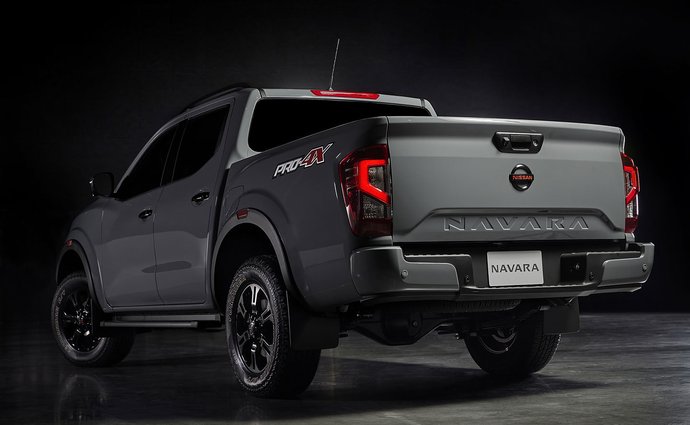 Nissan Navara 2.3 dCi (190 Hp) 4WD na prodej za 603306 Kč