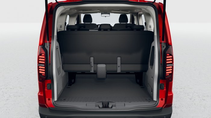 Volkswagen Caravelle T7 2.0 TDI (150 Hp) DSG na operativní leasing za 13346 Kč/měs.