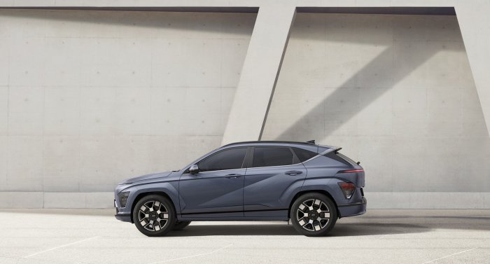 Hyundai Kona POWER 64,8 kWh (203 Hp) na prodej za 785116 Kč