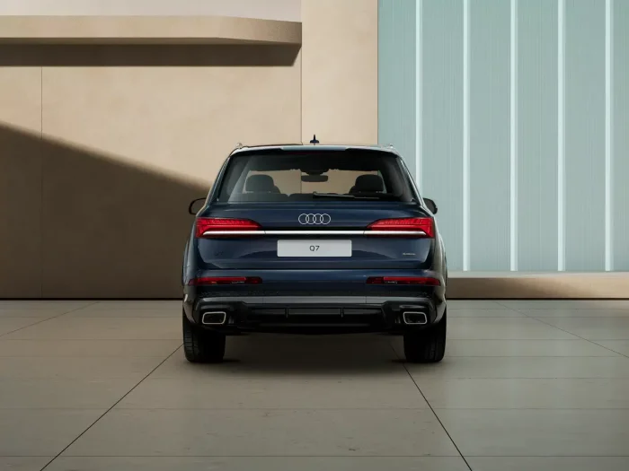 Audi Q7 TFSI e (394 Hp) Plug-in na operativní leasing za 22387 Kč/měs.