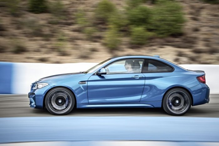 BMW M2 Competition 3.0 (410 Hp) na prodej za 1256058 Kč