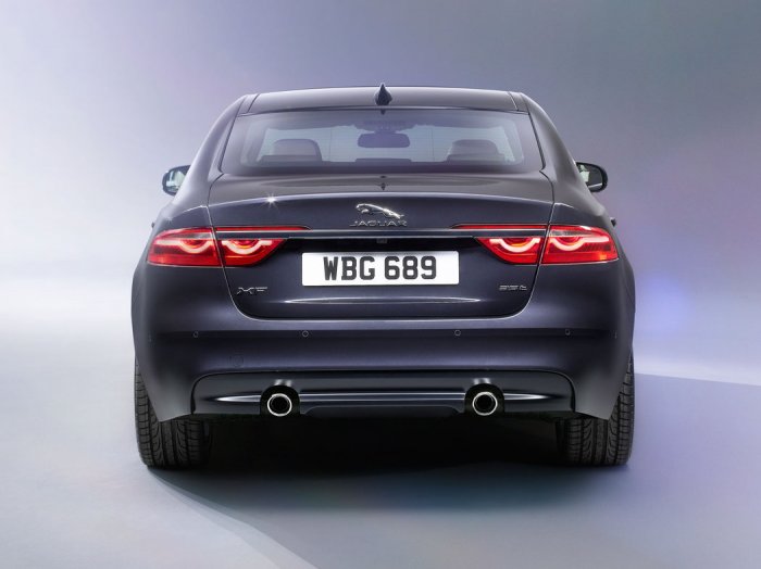 Jaguar XF 30d V6 (300 Hp) AWD Automatic na prodej za 1190000 Kč