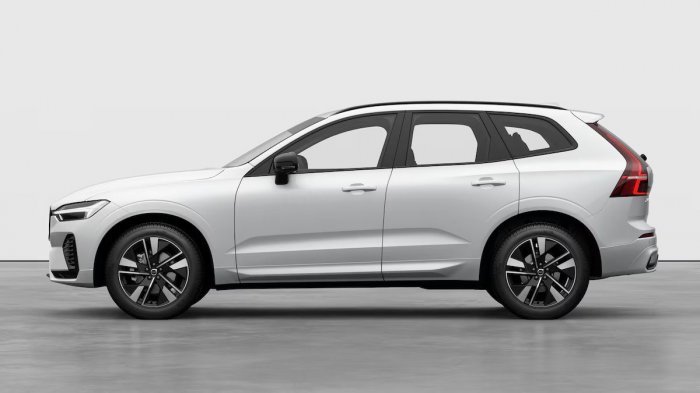 Volvo XC60 2.0 B5 (250 Hp) AWD Automatic na operativní leasing za 12650 Kč/měs.
