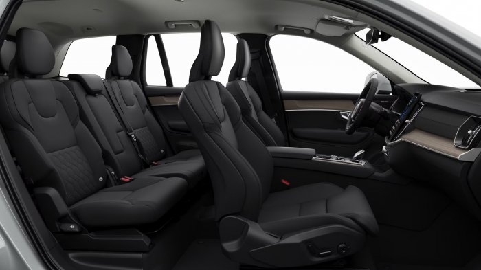 Volvo XC90 T8 (455 Hp) Plug-in hybridní eAWD Automatic na operativní leasing za 24596 Kč/měs.