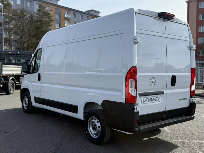 Opel Movano 2.2 CDTi (140 Hp) 6 st. manual na operativní leasing za 8785 Kč/měs.