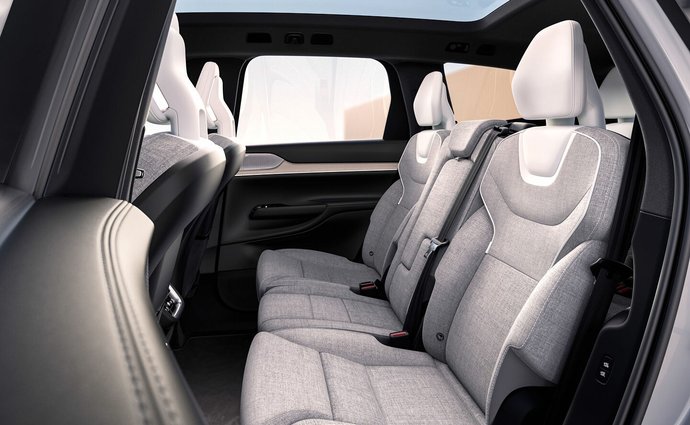Volvo EX90 104 kWh Single Motor (279 Hp) na prodej za 1583024 Kč