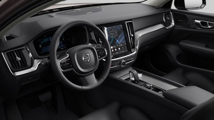 Volvo V60 2.0 B4 (197 Hp) Mild Hybrid Automatic na operativní leasing za 9315 Kč/měs.