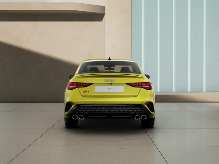 Audi S3 2.0 TFSI (333 Hp) S tronic quattro na operativní leasing za 9091 Kč/měs.