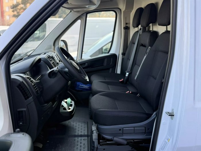 Opel Movano 2.2 CDTi (140 Hp) 6 st. manual na operativní leasing za 8785 Kč/měs.