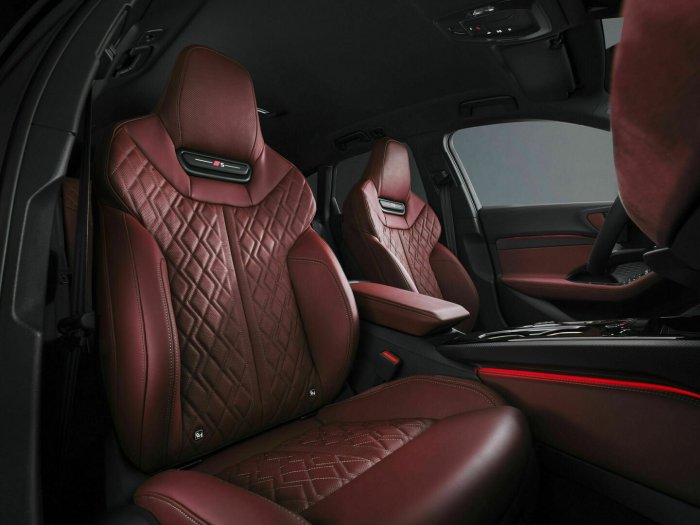 Audi S5 3.0 TFSI (367 Hp) quattro S-tronic na prodej za 1446719 Kč