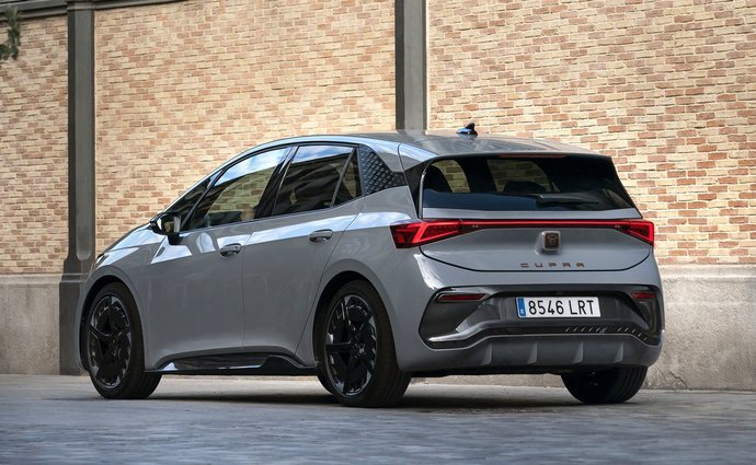 Cupra Born 58 kWh (204 Hp) na prodej za 916291 Kč