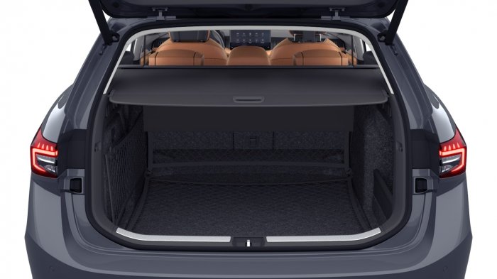 Škoda Superb 2,0 TSI (261 Hp) DSG 4x4 na operativní leasing za 12699 Kč/měs.