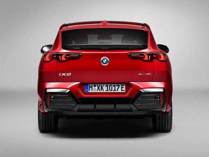 BMW iX2 20 (204 Hp) eDrive na prodej za 871645 Kč