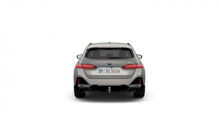 BMW Řada 5 540d (303 Hp) xDrive na operativní leasing za 16999 Kč/měs.