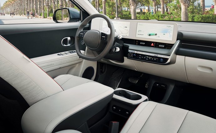 Hyundai IONIQ 5 ECO 58 kWh (170 Hp) na prodej za 999992 Kč