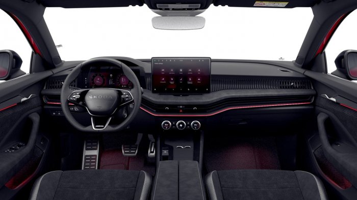 Škoda Superb 1,5 TSI m-HEV (148 Hp) DSG na operativní leasing za 10499 Kč/měs.