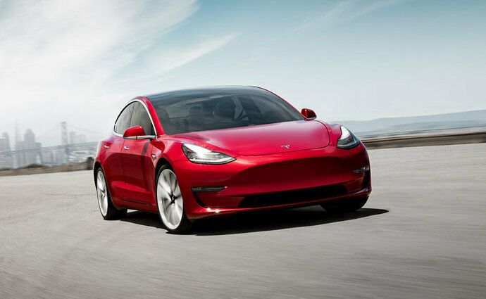 Tesla Model 3 Performance 80.5 kWh (513 Hp) Dual Motor AWD na prodej za 826446 Kč