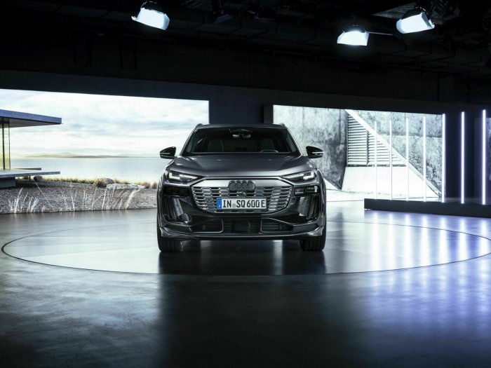 Audi Q6 e-tron SQ6 e-tron (489 Hp) quattro na prodej za 1673322 Kč