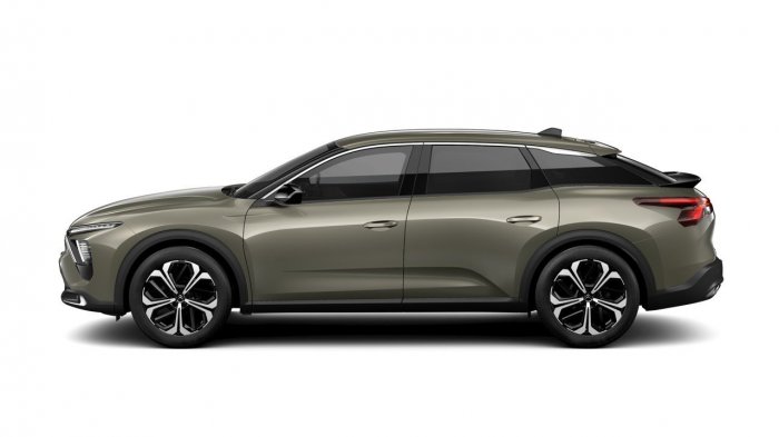 Citroen C5 1.2 hybrid (145 Hp) e-DSC6 na operativní leasing za 10726 Kč/měs.