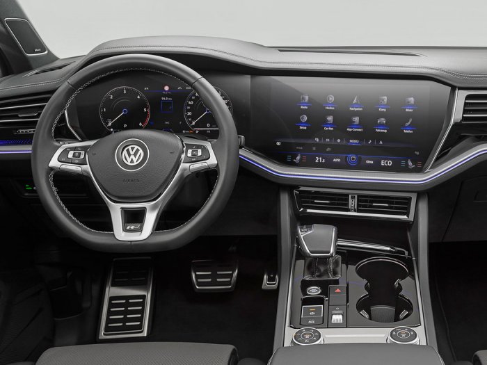 Volkswagen Touareg 3.0 V6 TDI (286 Hp) 4MOTION Tiptronic na operativní leasing za 17497 Kč/měs.