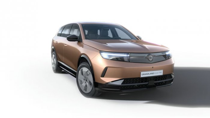 Opel Grandland 73kWh (213 Hp) na operativní leasing za 11724 Kč/měs.